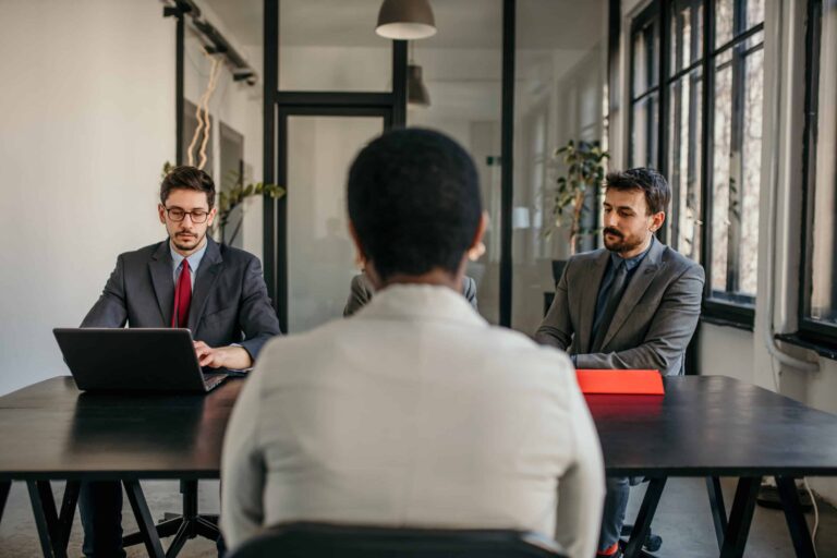 Les erreurs de recrutement les plus coûteuses : réussir la sélection des candidats
